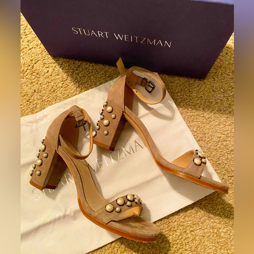 Stuart Weitzman Pearl suede pump
